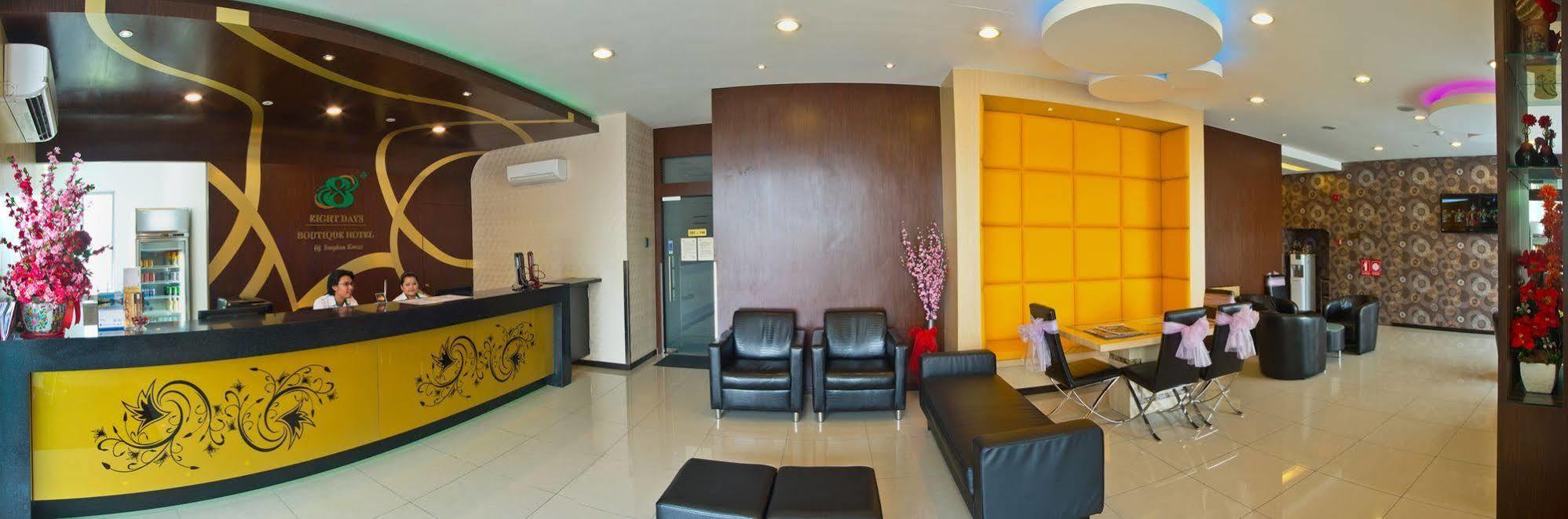 Hotel Zamburger Skudai Buitenkant foto